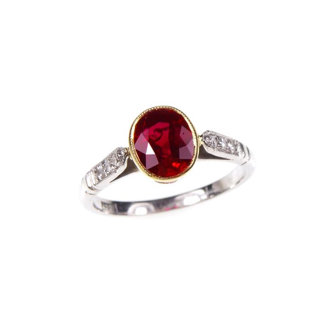 Cushion cut ruby and diamond ring | MasterArt